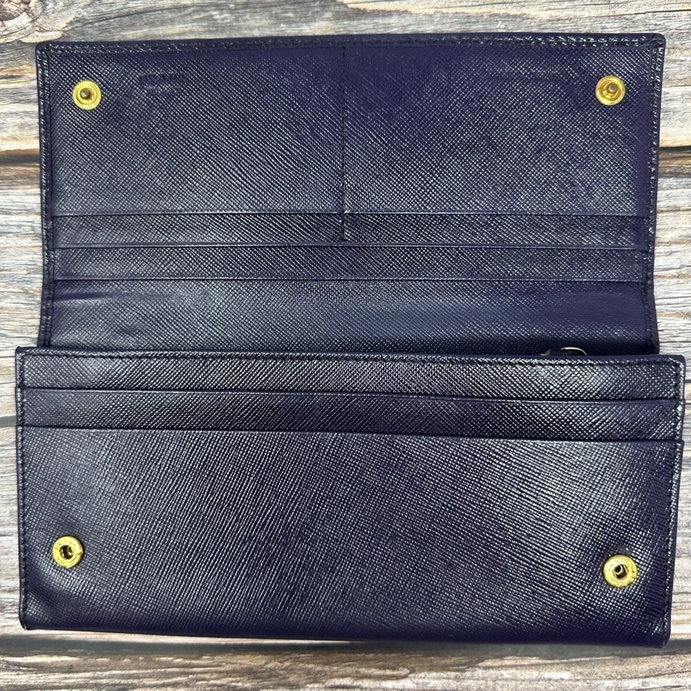 Prada Saffiano Leather Wallet Purple EUC - Picture 14 of 16
